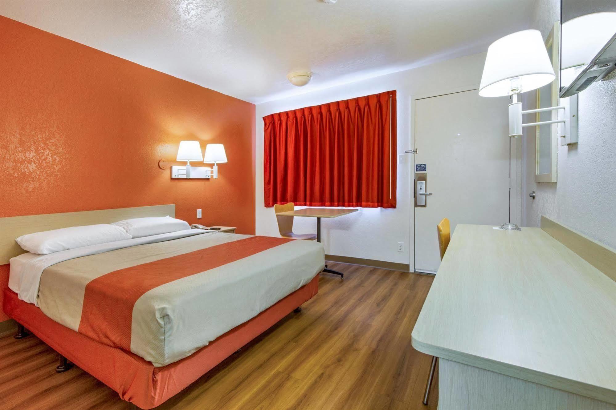 Motel 6-Phoenix, Az - North Bell Road Экстерьер фото