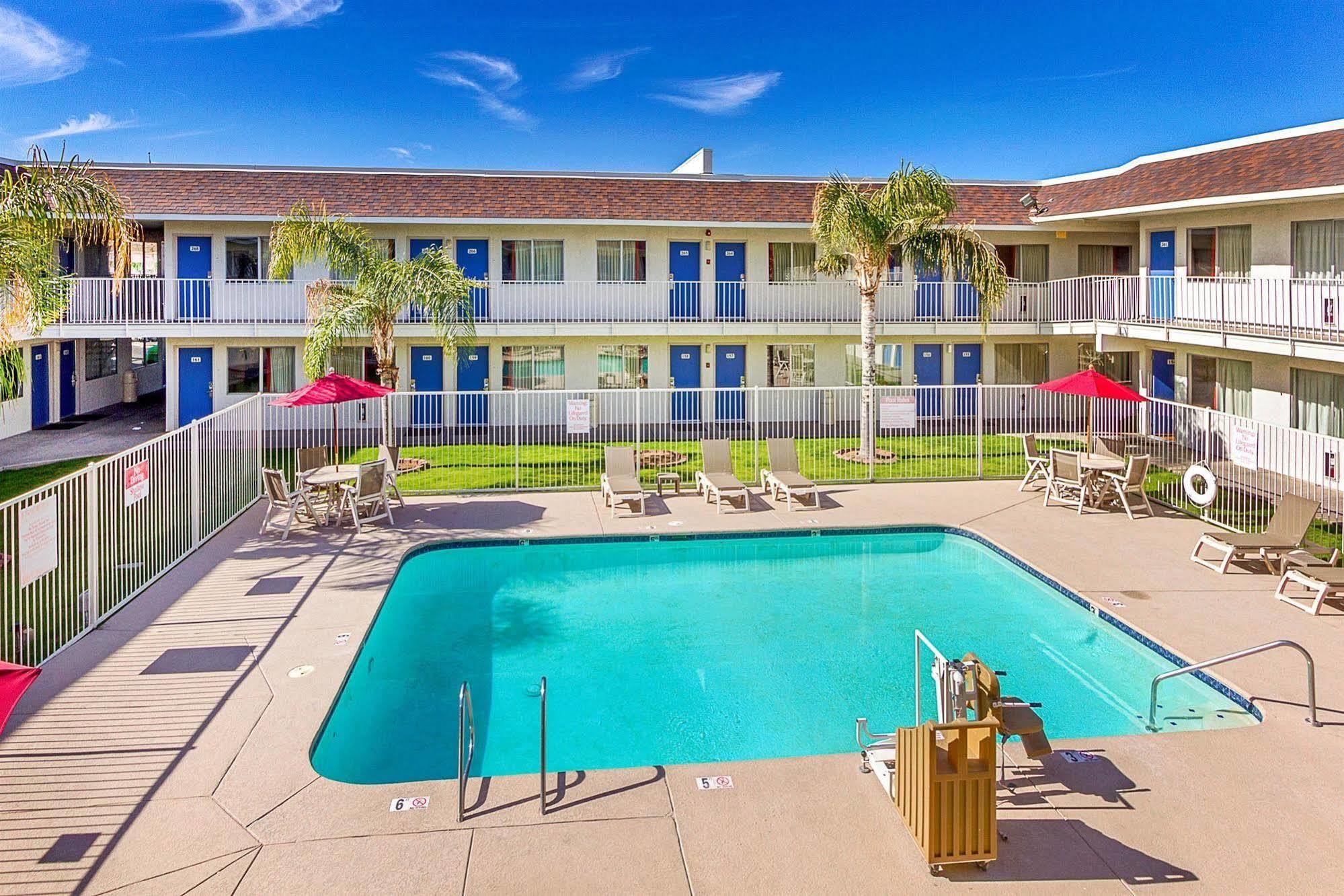 Motel 6-Phoenix, Az - North Bell Road Экстерьер фото